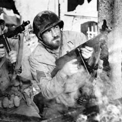 美国大兵乔的故事 - 8TVvl7L3OU6zJcI5xkeDe0aR9EQ.jpg