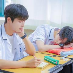 求安慰少年 - ynVfKipevR0neqRwdqVuS5amUWq.jpg